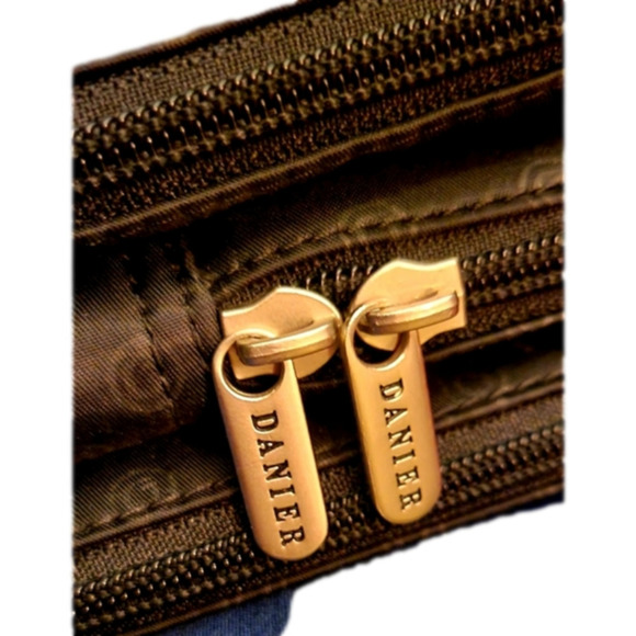 Danier 11" black laptop bag - Picture 7 of 7